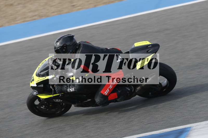 /Archiv-2024/01 26.-28.01.2024 Moto Center Thun Jerez/Gruppe gruen-green/87